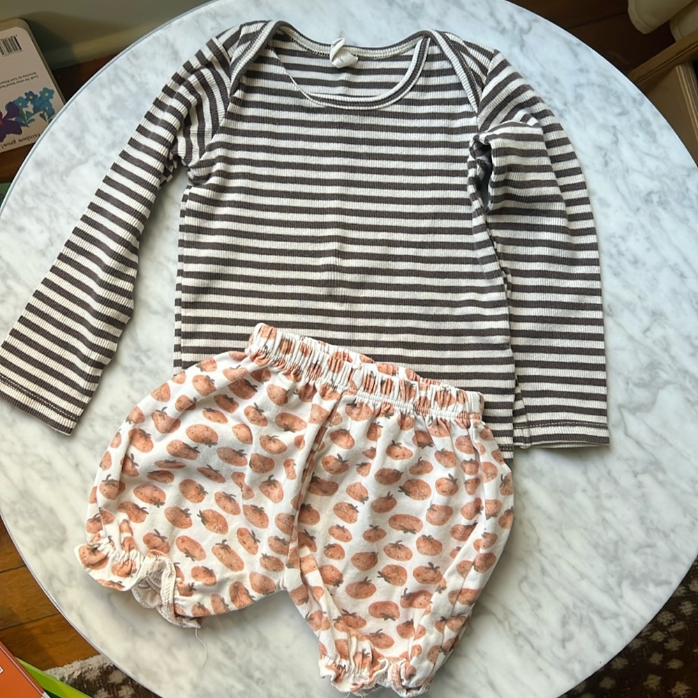 Quincy Mae striped top and Milktology tomato bloomer bundle